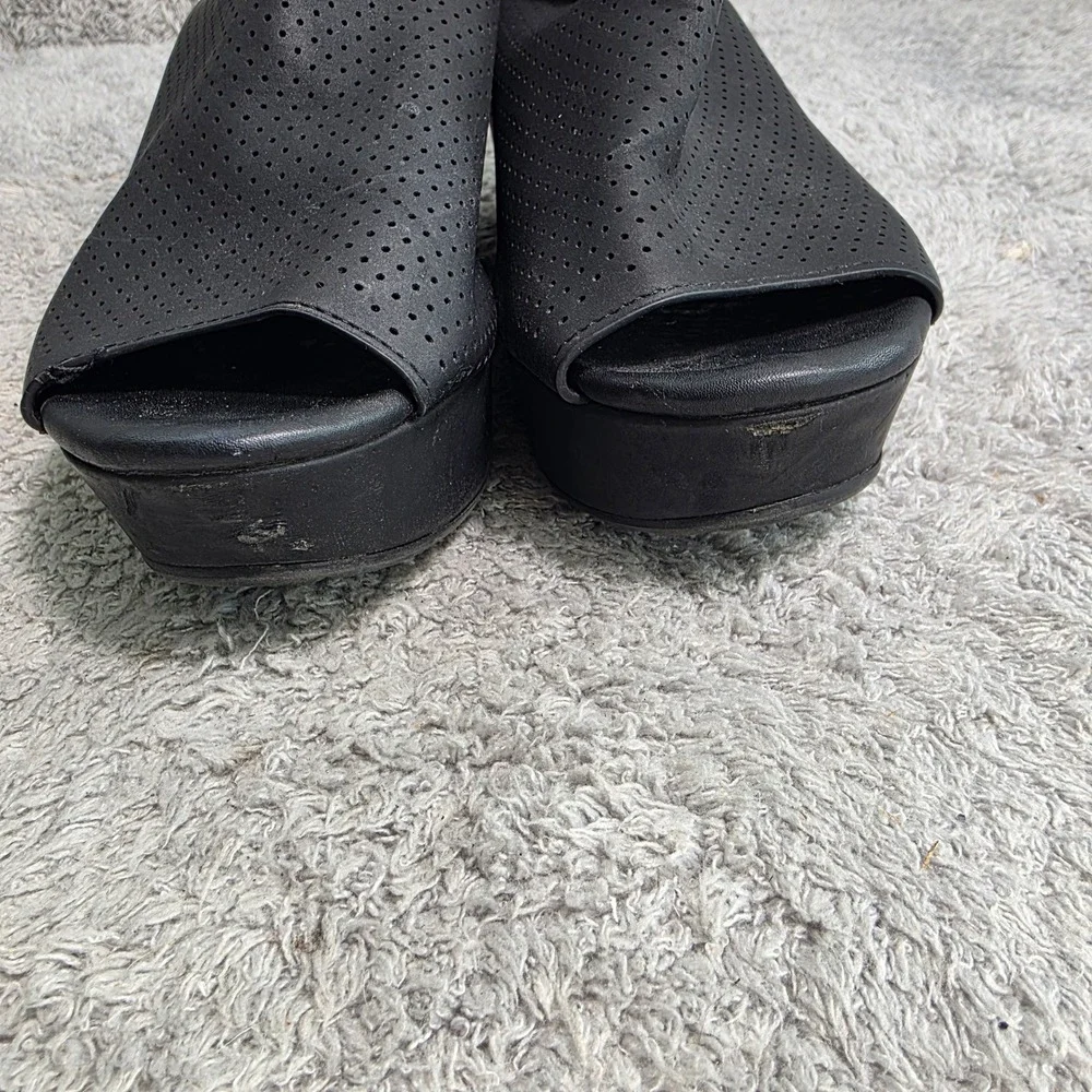 Pierre Dumas Wedge Sandals Black Perforated‎ Platform Open Toe Womens 6